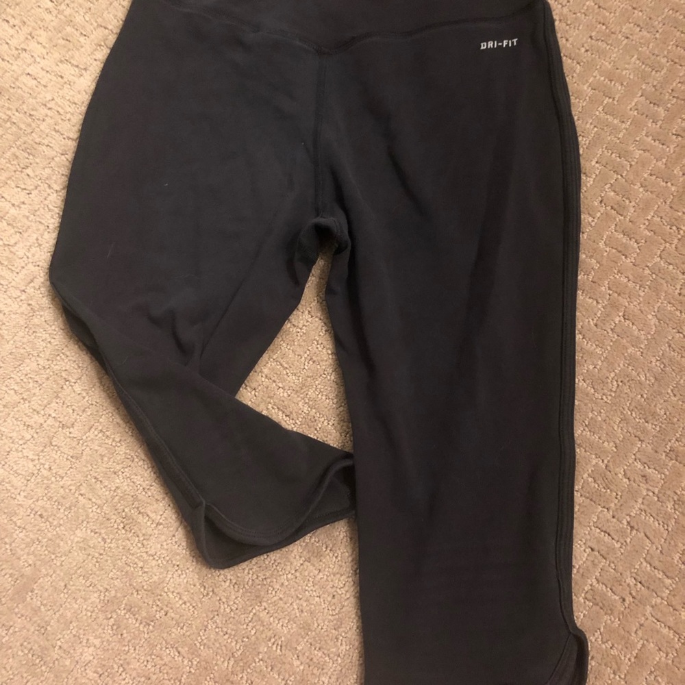 Nike capris